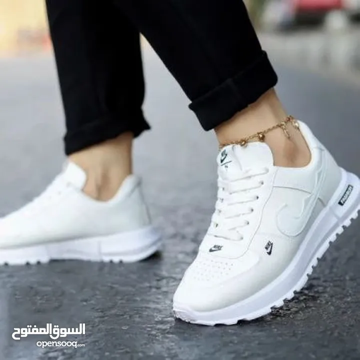 كوتشي حريمي NIKE