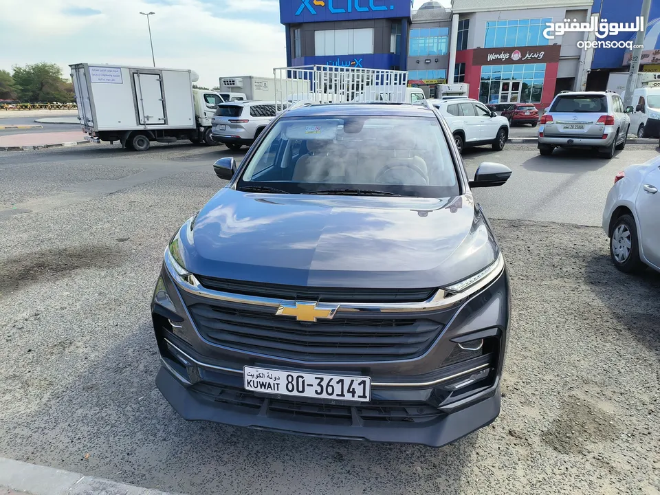 Chevrolet Captiva 2024 top model. less used for 8 months. kilometers done 4900