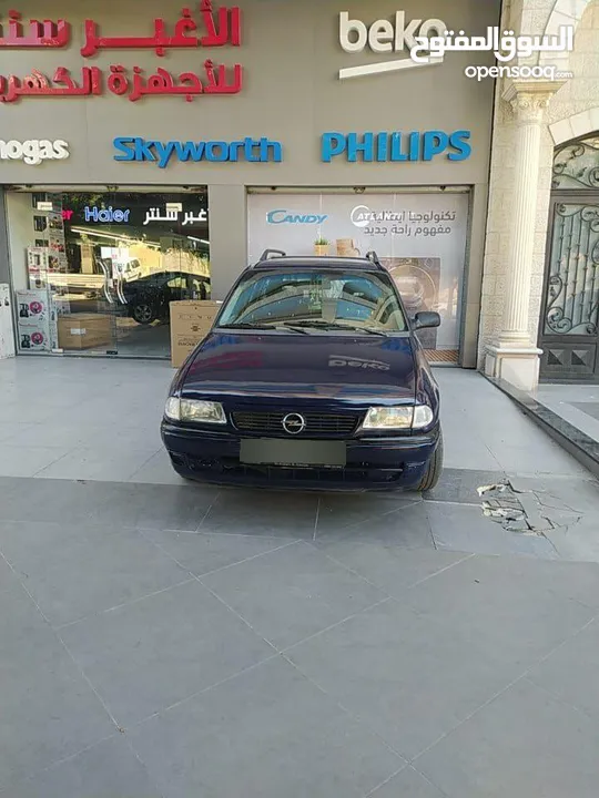 سيارة اوبل استرا للبيع