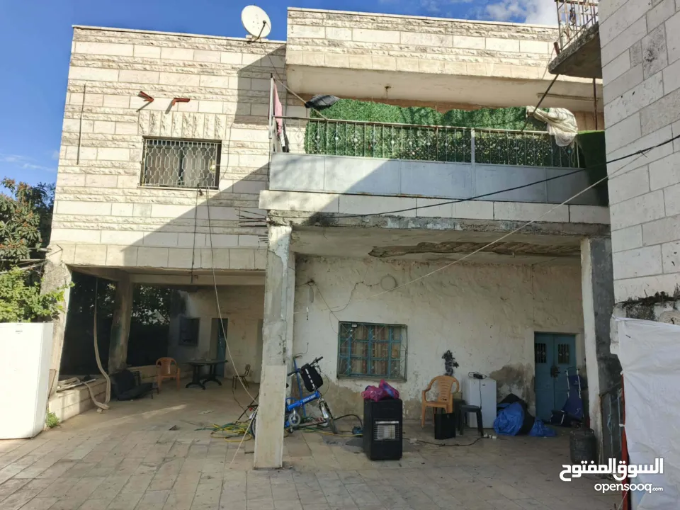 عماره سكنيه في قرية بيت فجار للبيع