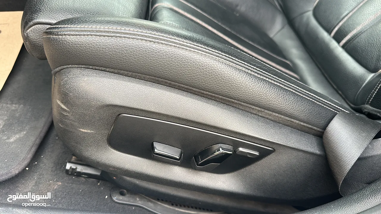 BMW E // 2019 cc benzin  Plug In Hybrid