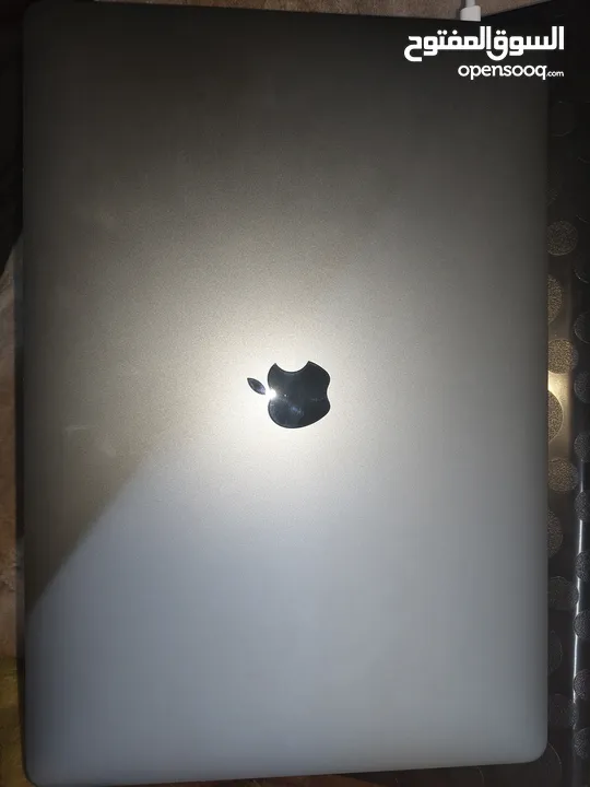 MacBook PRO 2019  core i9  Cycle 189  16"