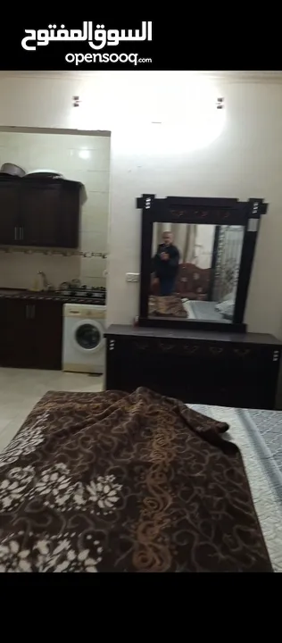 استوديو مفروش قرب المخبز الفرنسي