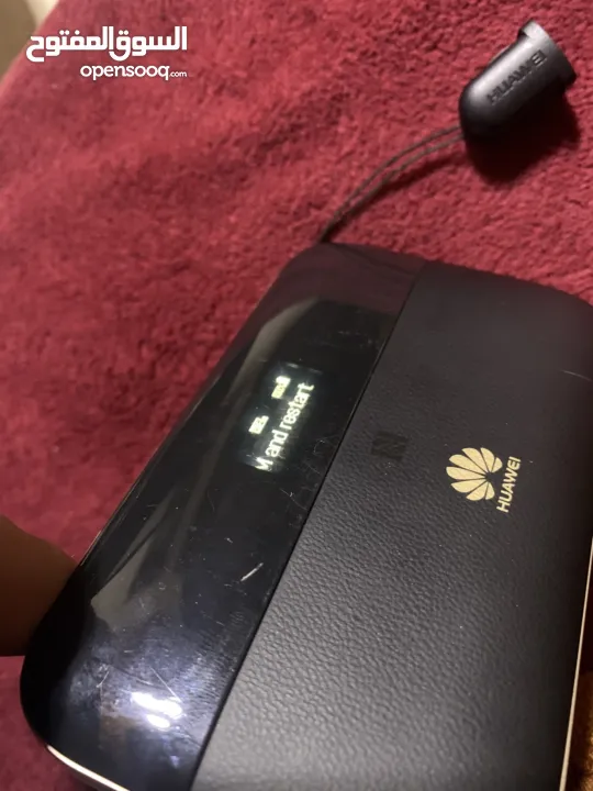 باوربانك ومودم من شركة هواوي