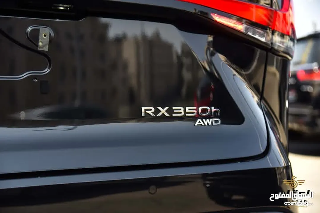 لكزس RX350 L2 2024 مع الميزات المتطورة والفخمة لون اسود ميتالك مميز