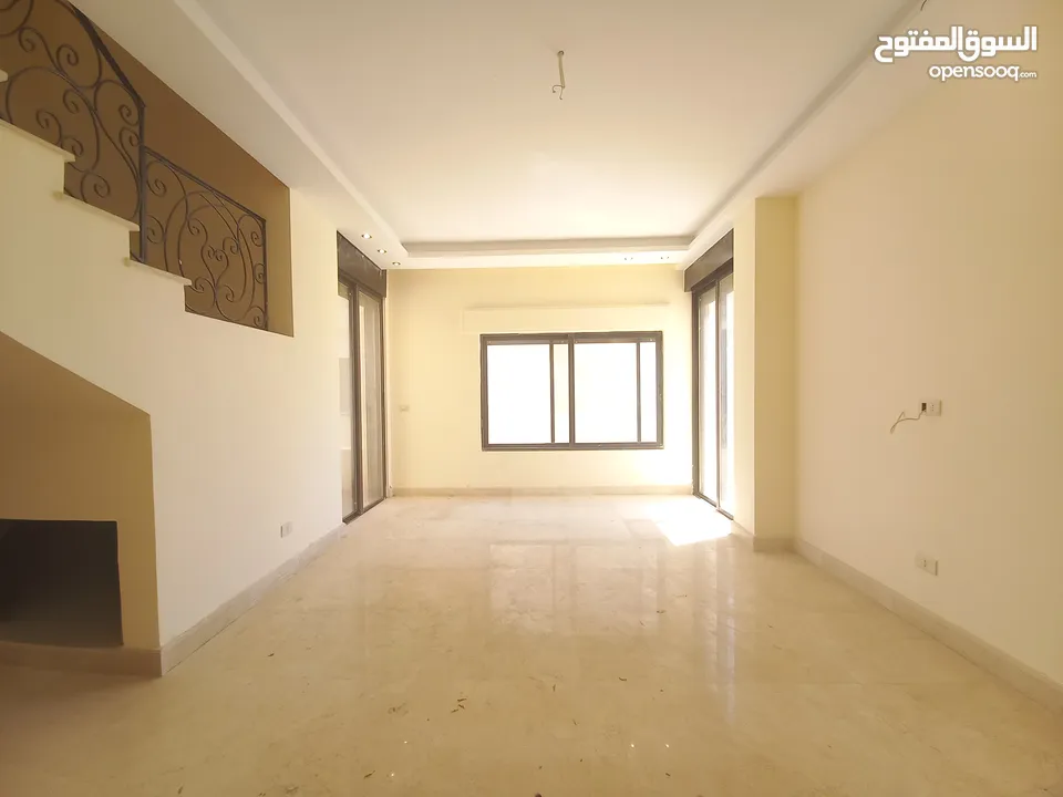 Unfurnished Apartment with Roof For Rent In Abdoun  ( Property 34122 )-174813184