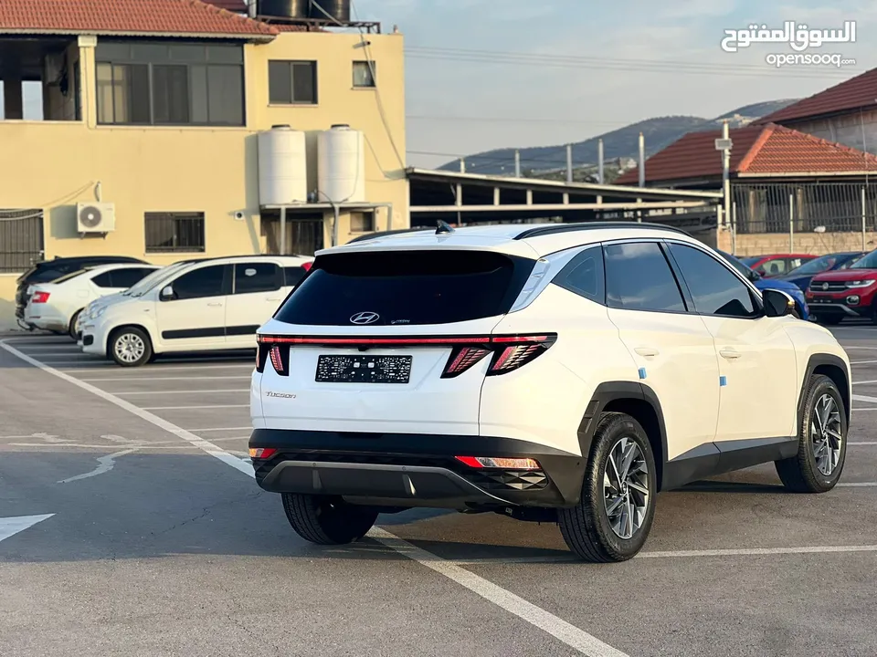 هونداي توسان /2022 فل الفل بدون فتحة سقف  2x4 ///240Hp بنزين + كهرباء  ( Haybrid) 1600cc