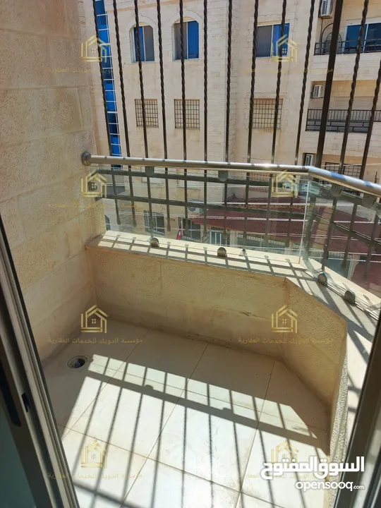 شقة مميزة - الجبيهة - 3نوم1ماستر - 220م - بلكونتين بإطلالــــه مميزة - قرب الخدمات العامة