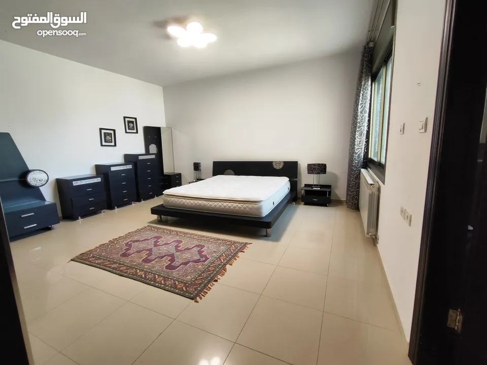 شقة كلاسيكية مفروشة للإيجار في عين مصباح قرب الاذاعه والتلفزيون