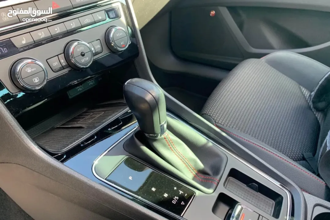 سيات ليون Fr