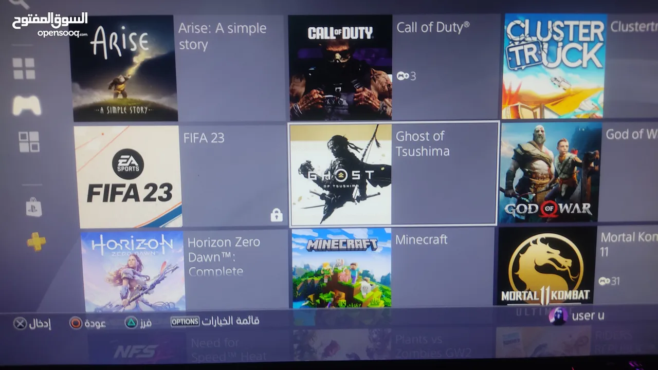بلايستيشن 4 pro بحالة ممتازة