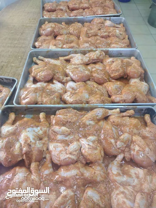 شيف طباخ شرقي وغربي وسلطات ابحث عن عمل خبره في الاكل العربي والسلطات خبره في الفندق