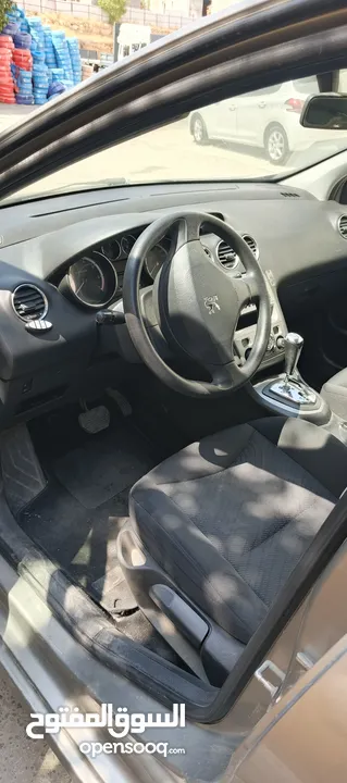 بيجو 308 موديل 2011 دهان كامل ..ماتور و جير و بودي و صالون في حالة ممتازة