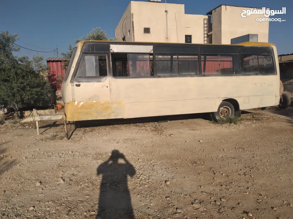 باص جر تويوتا يصلح لمزرعة او صاحب اغنام نضيف جدا  السعر بعد المعاينه