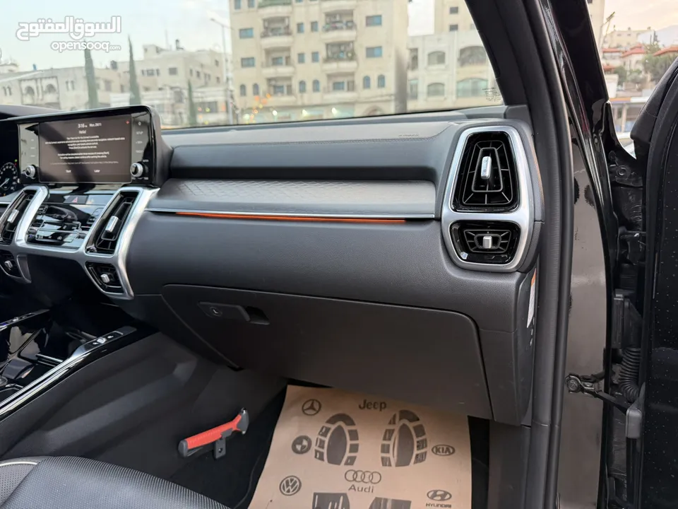 كيا سورينتو ترخيص 2022 محرك 1600 هايبرد   جير أوتوماتيك 240 حصان