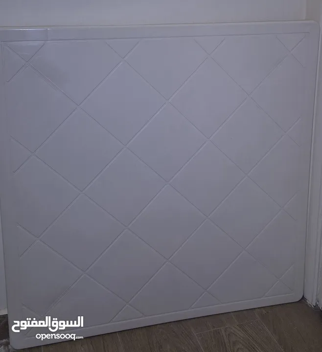 سجادتين صغار مع طاولة سامبا