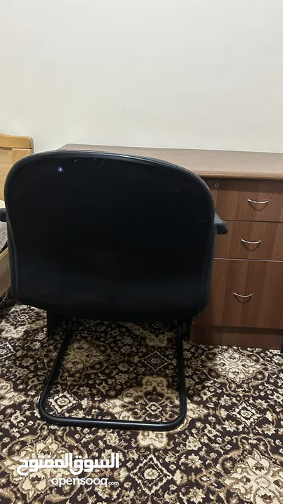 مكتب وكرسي دراسي