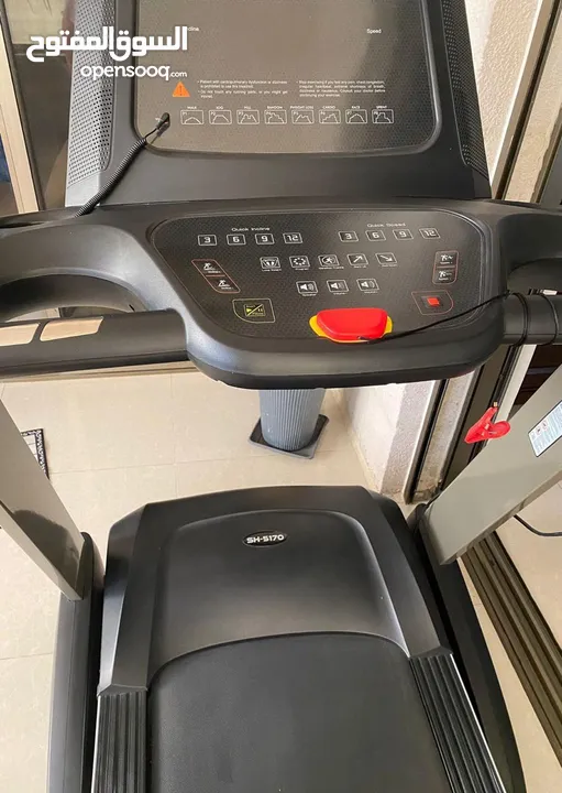 جهاز ركض أمريكي كبير جدا يتحمل أوزان ثقيلة بحالة جديدة للبيع / الجهاز ممتاز وقوي