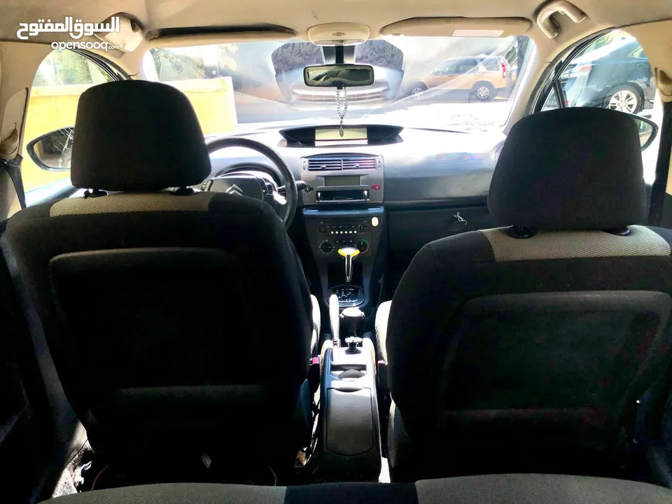 ستروين موديل C4 2011 للبيع بسبب السفر بسعر مغري كاش فقط ماتور 1600 cc لون فيراني الفحص مرفق في الصور