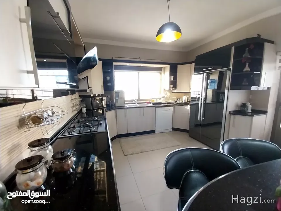 شقه مميزه طابق ثالث مع روف غير مبني للبيع في منطقة الحويطي طريق المطار ( Property ID : 30238 )