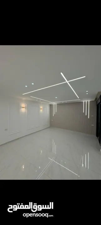 شقق في منطقه الطيره مساحه مخطلفه من 130و150 و180 سعر المتر الف دولار