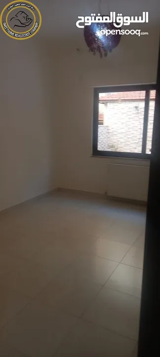 شقة فاخرة للبيع في الدوار السابع قرب كوزمو 130م مع ترسات 125م تشطيب سوبر ديلوكس