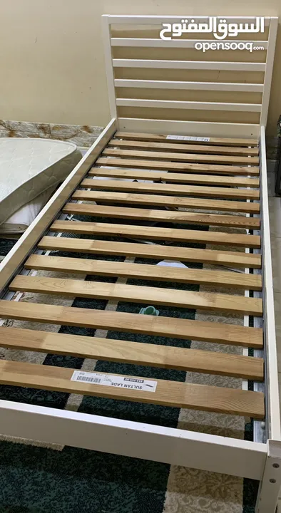 سرير خشب ايكيا ikea wooden bed Single - (213124258) | السوق المفتوح