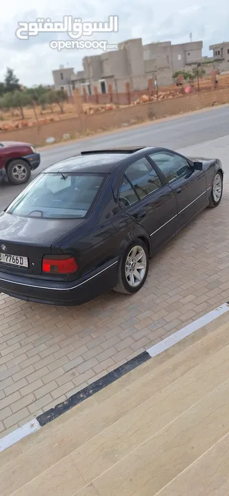 BMWللبيع 528