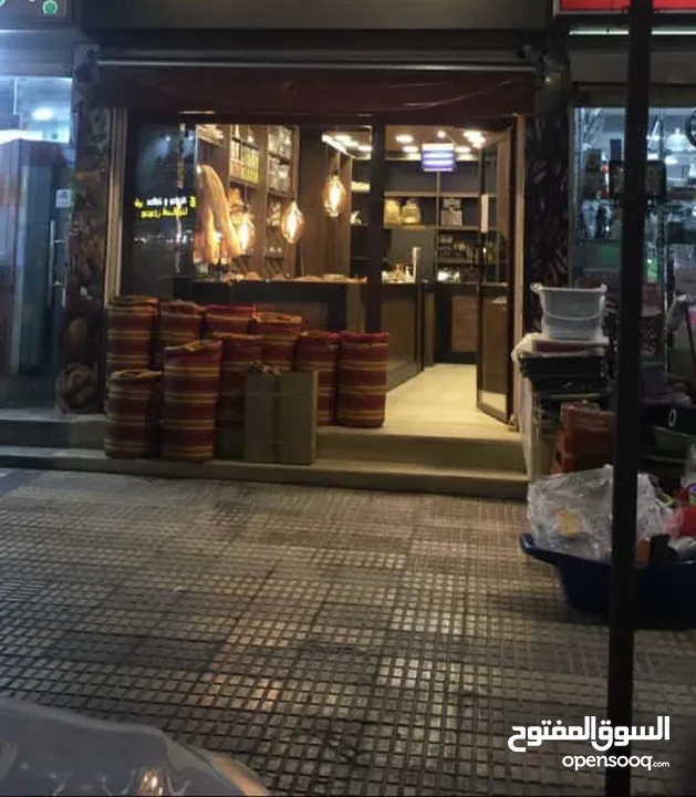 محل تجاري فارغ بخلو
