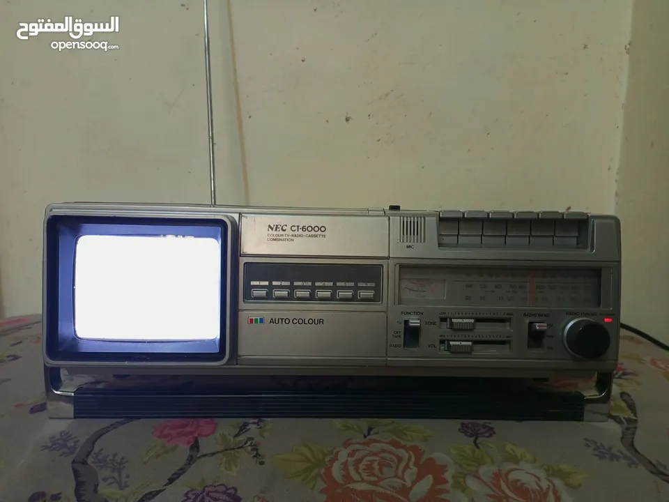 تلفزيون وراديو ومسجل قديم ياباني صناعة 1979 شغال بحاله ممتازة جدا جدا وكالة