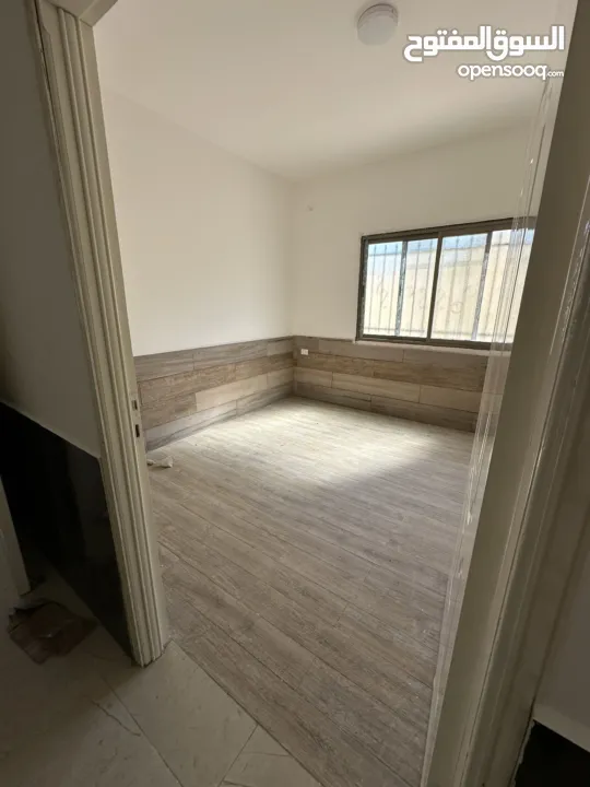 شقة للبيع او للبدل علي سيارة