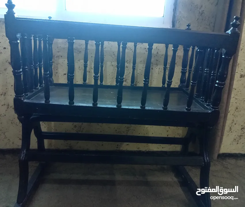 سجاده وكرسي طعام وسرير بيبي وكوت بيبي عدد 2
