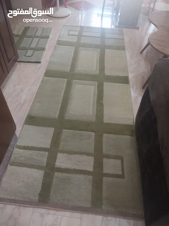 سجاد نوعيه ممتازه من صيدا مستعمله لمده قليله جدا نظيفه ومرتبه