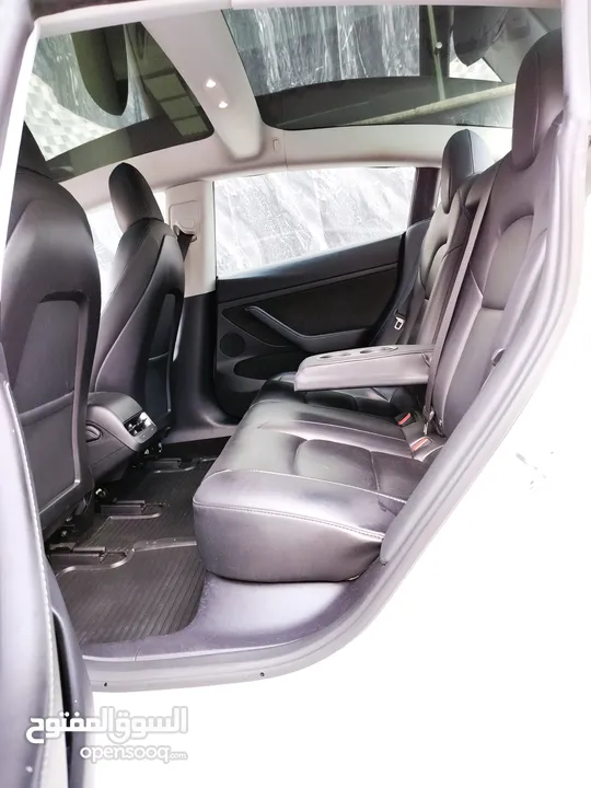 تيسلا 2022 model 3 فحص كامل 4 جـــيـــد بدون ملاحظات بودي (كرت ابيض) بحالة الوكالة بسعر لقطة ومحرووق