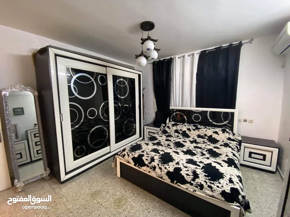 شقة سكنيو مفروشة للبيع او الايجار