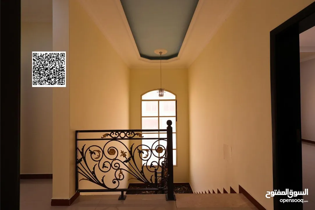 5 BHK villa good price and prime location ready to move behind masque net and clean easy exit to hig