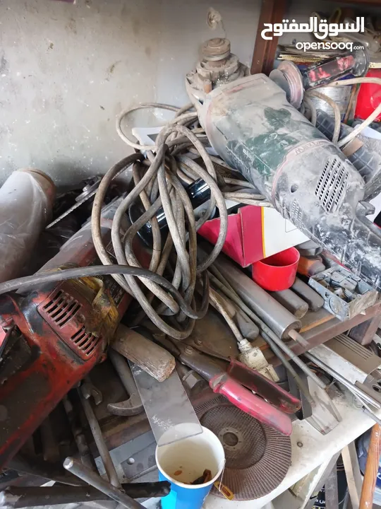 محددة مجهزة بالكامل بموقع مميز