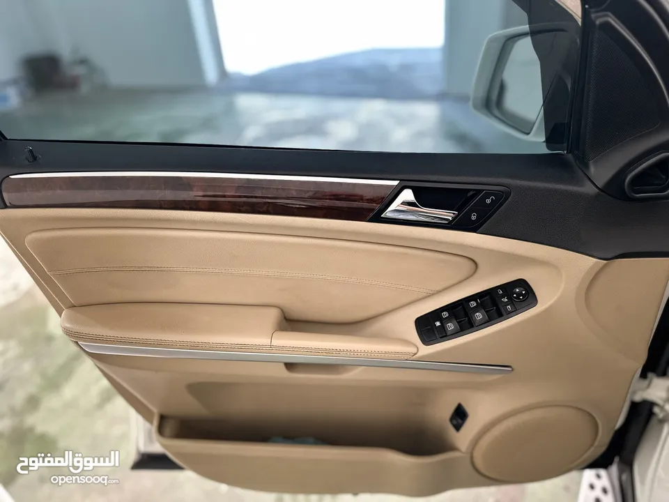 جيب مرسيدس للبيع ML 350  فل الفل . بوضع ممتاز البيع بسبب السفر فرصة لن تتكرر . انظف واحلا حبه