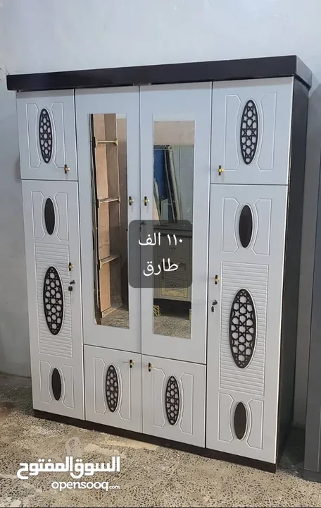 دواليب ماليزي درجه اولا ابلكش اصلي للعمر كل دولاب وفيه السعر داخل الصوره