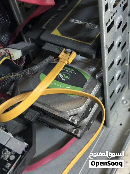 للبيع gaming pc و يصلح للدراسة قابل للتفاوض بالسعر المعقول او بدل مع شيء قّيم او بلايستيشن 5