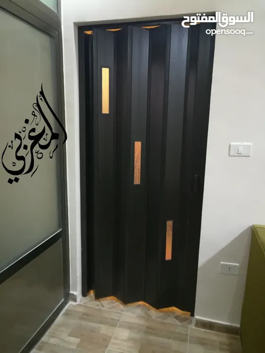 مؤسسة المغربي ابواب اكورديون  إيطالي و ستائر الزيبرا التركي  خدمة التركيب والتوصيل داخل عمان