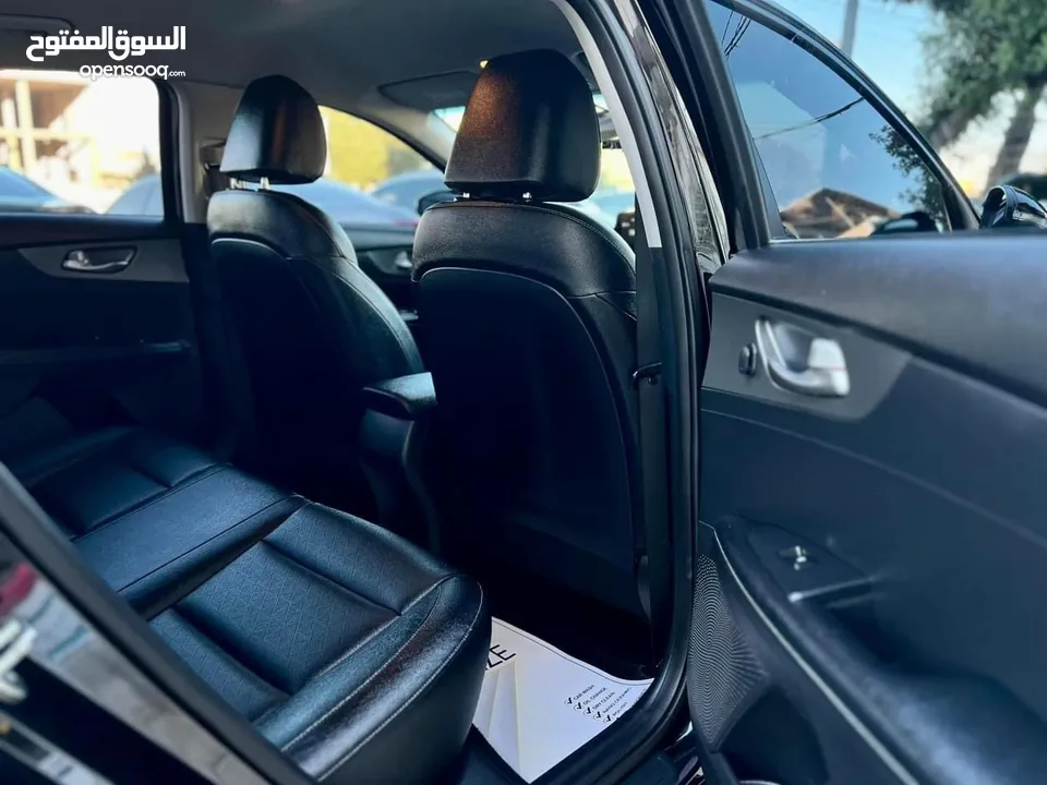 بريموم بحالة الوكالة KIA 3 2019 مميزة