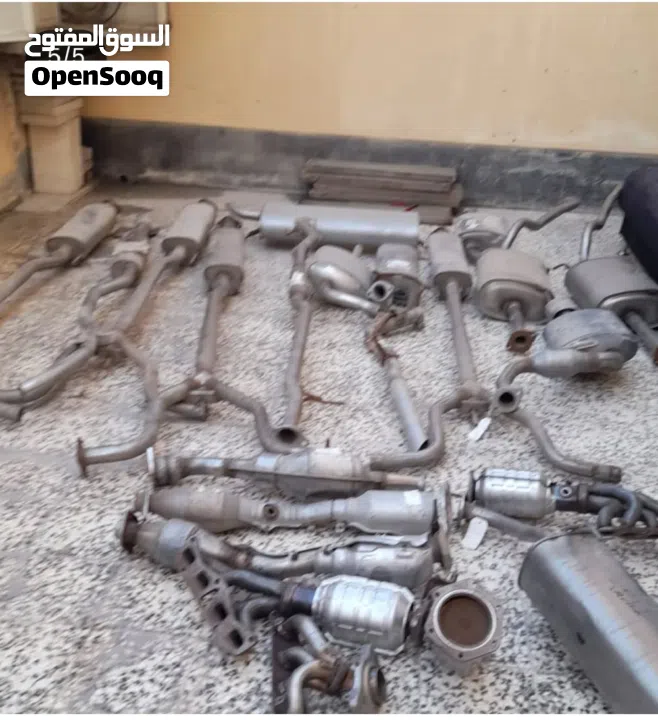 البيع كزوز سيارات نيسان اصليه وكاله تركب على اغلب جميع سيارت نيسان البيع بالكامل  اد