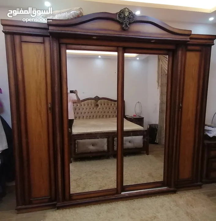 غرفة نوم وكالة للبيع
