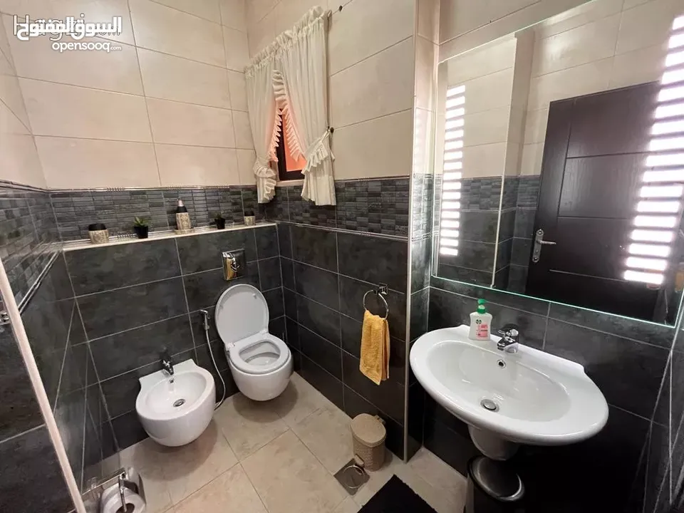 شقة مفروشة في الشميساني للبيع ( Property ID : 30657 )