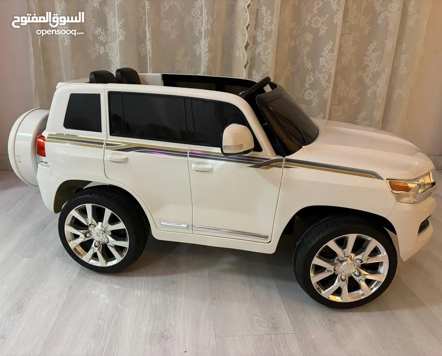 للبيع سيارة اطفال / baby car for sale