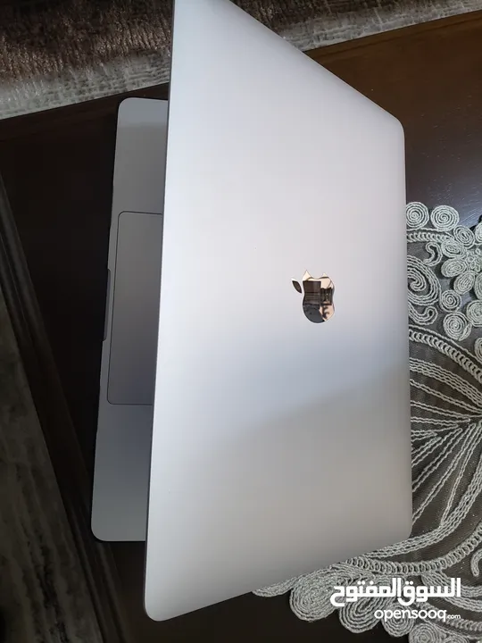 ماك بوك برو m2 2022 بحالة وكالة - macbook pro m2 2022