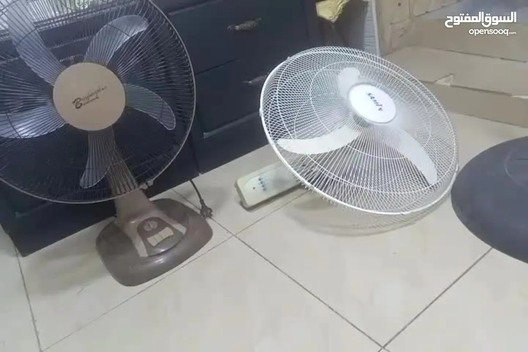 مراوح مستعمله  بحاله ممتازه مع الفحص سعر المروحه عشر دنانير
