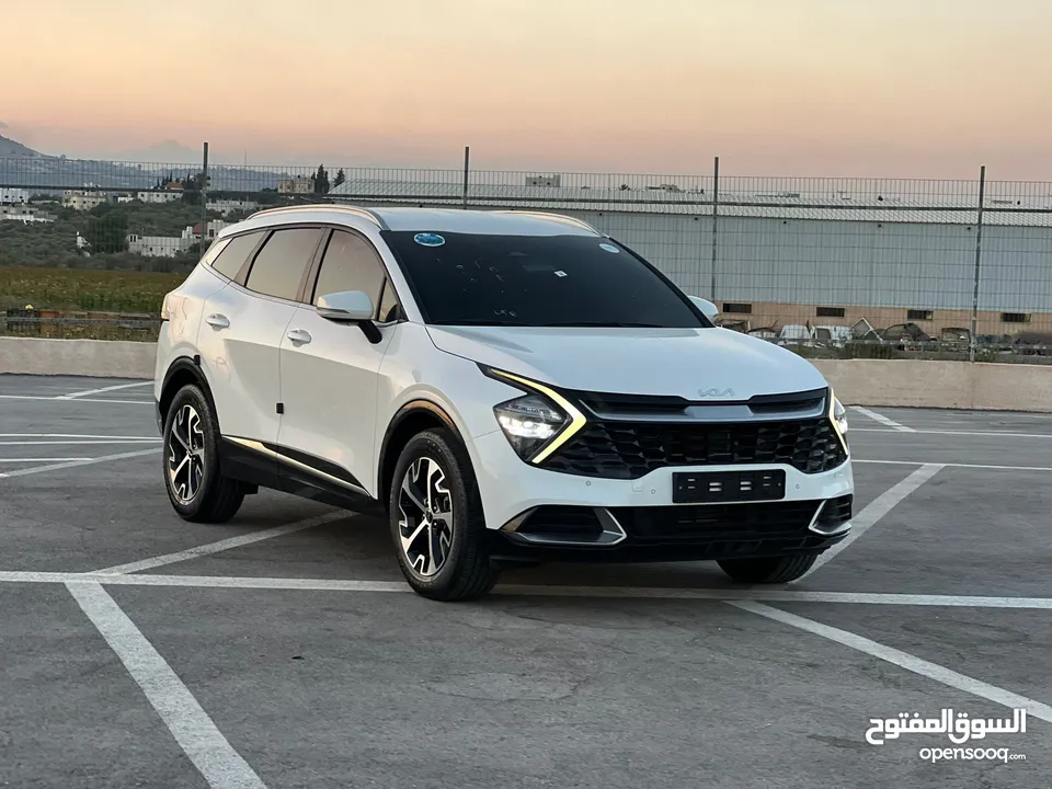 كايا سبورتاج /2022 فل بدون فتحة سقف  2x4 ///240Hp بنزين + كهرباء  ( Haybrid) 1600cc