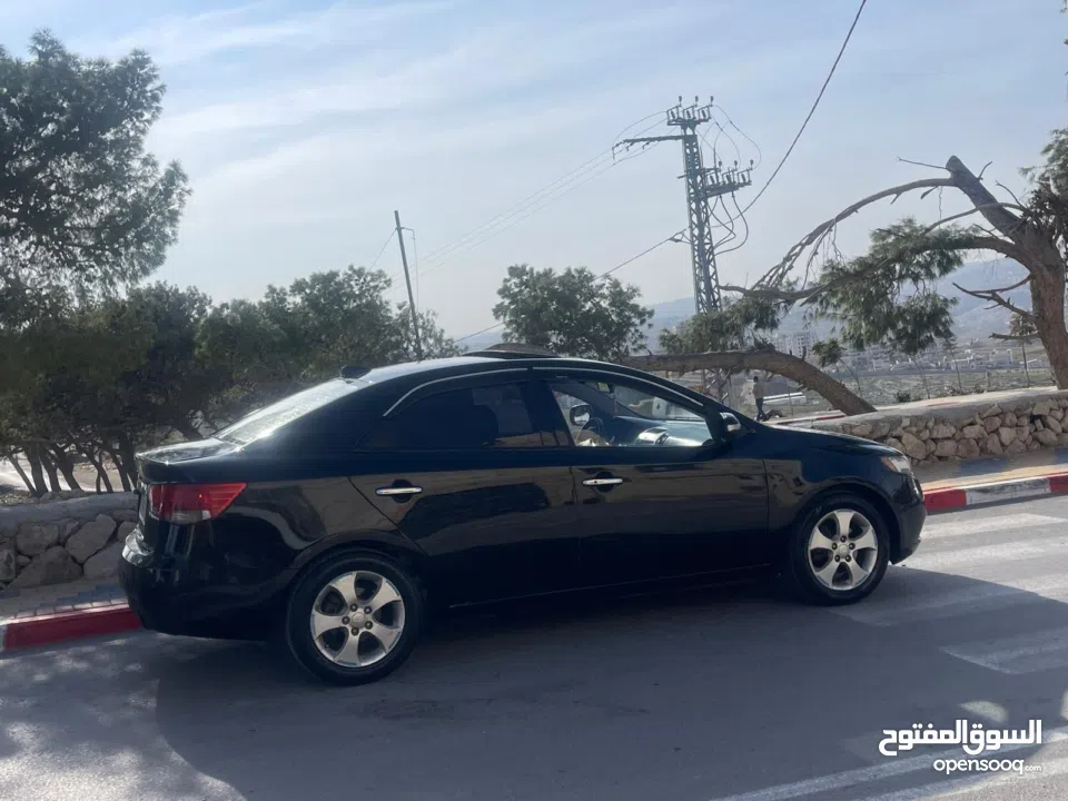 متوفر للبيع كيا بيكانتو2019. كيا فورتي 2008 فل اضافات 4 غيار